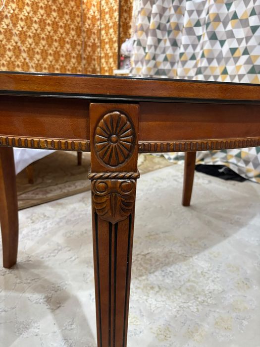 Продам дубовый стол