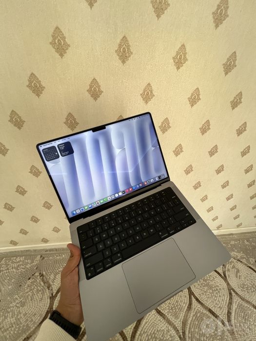 Macbook Pro M3 (1Tb)