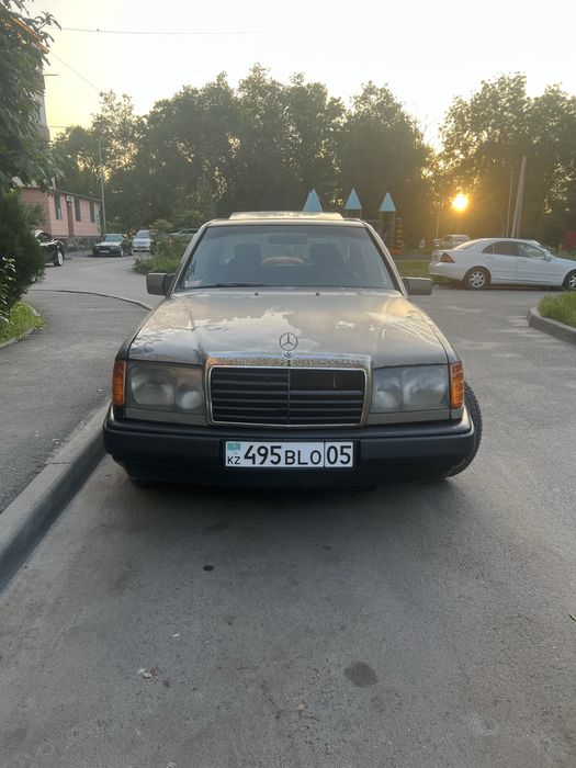 Мерседес W124 2.3