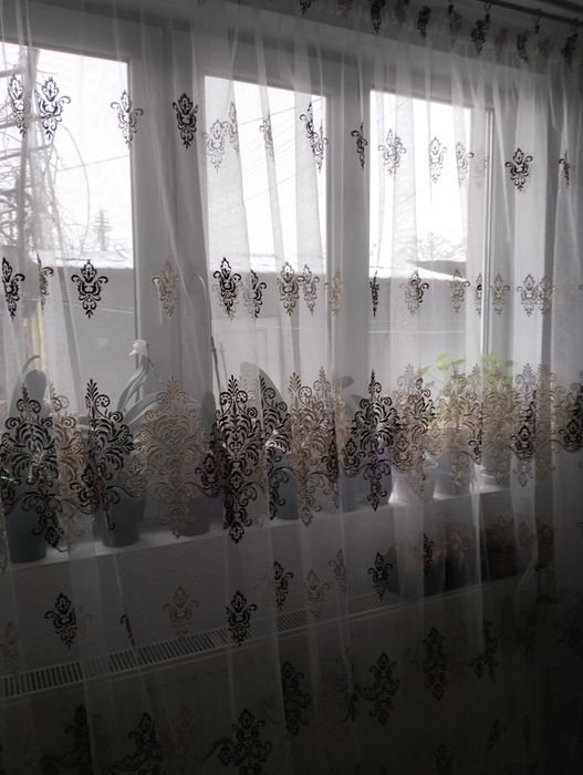 Perdea noua gata cusuta cu rejansa 6 m lungime pe 2 30 inaltime