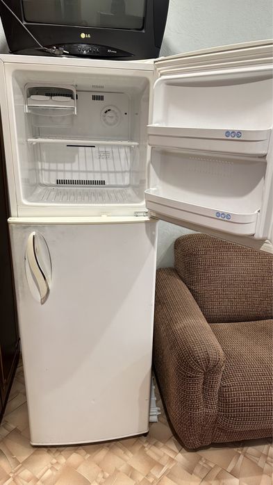 Холодильник lg в рабочем состоянии