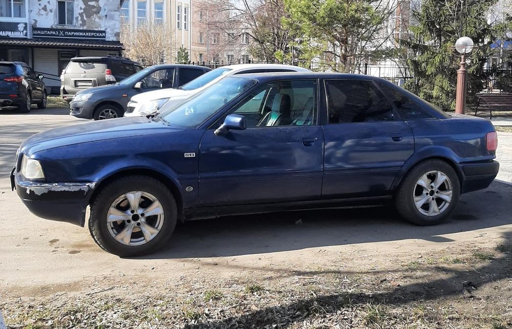 Продам Ауди б4!!