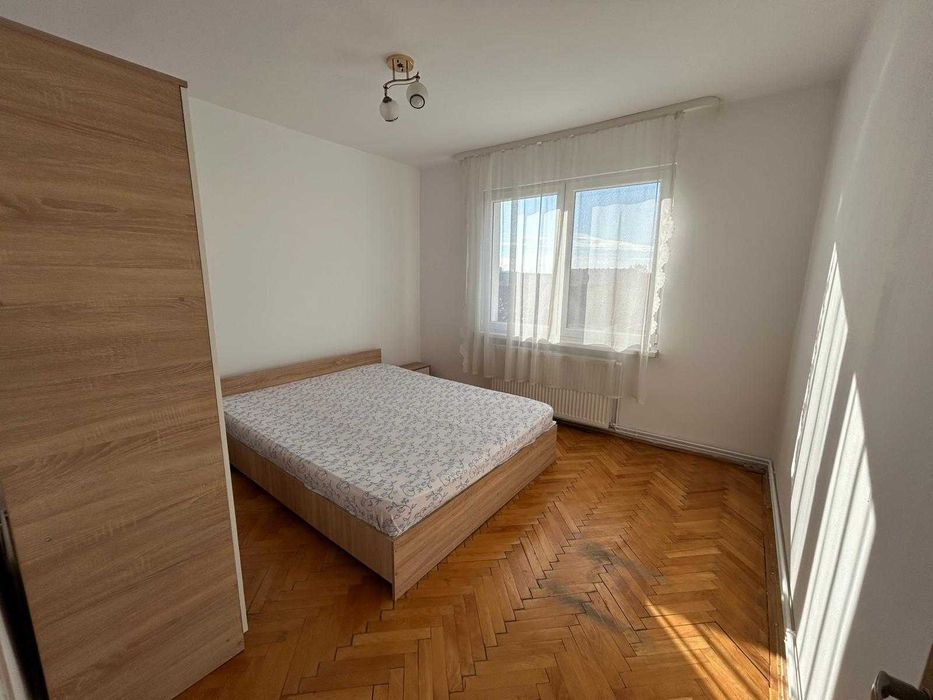 Inchiriez apartament