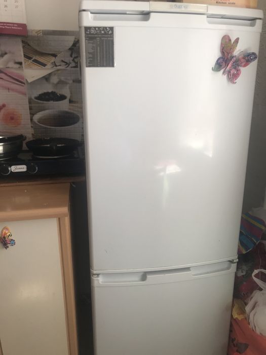 Холодильник Бирюса