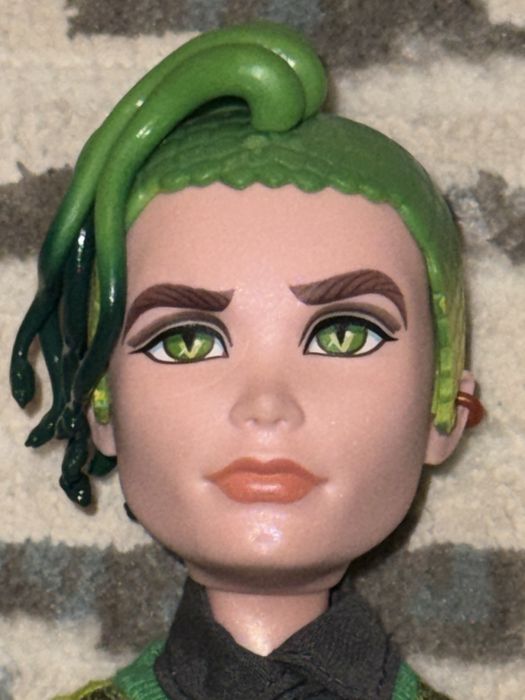 Кукла Monster High Дьюс Горгон