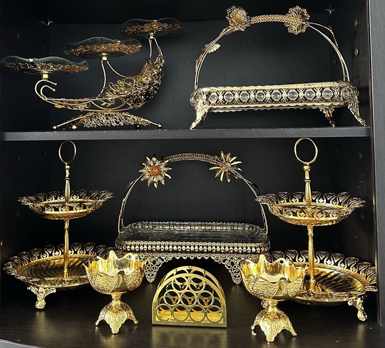 Продам вазы посуду