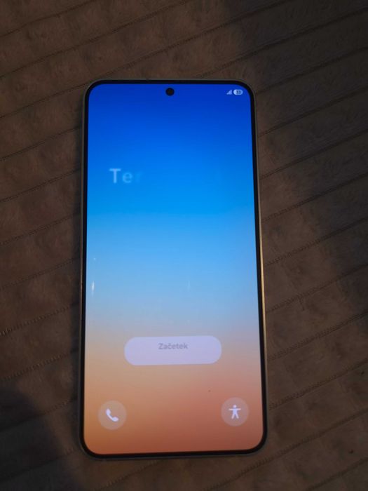 Samsung Galaxy S24 256 GB – като нов, без забележки