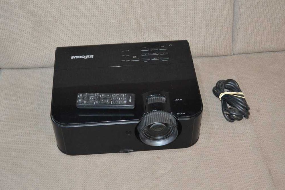 Videoproiector Profesional InFocus IN3126 DLP (4000 Lumeni, 1237h Lampa Originala, HDMI, Telecomanda)