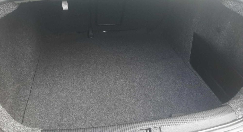 Продавам VW Jetta