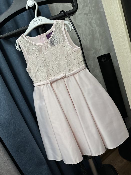 Платье на девочку 5-6 лет