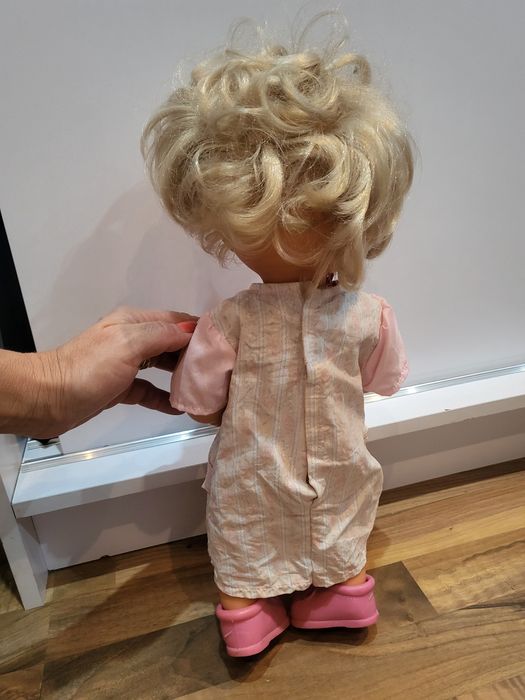 Vand papusa de colectie