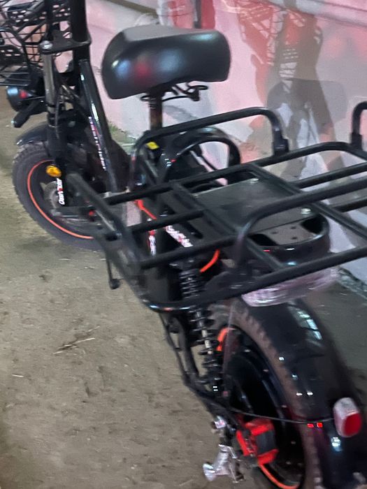 Dashrider skuter elektrovelosiped