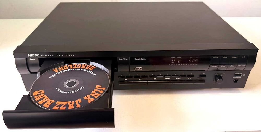 Harman Kardon HD7600 – CD Audiofil Telecomanda – am linie Hi End TU si Amplificator