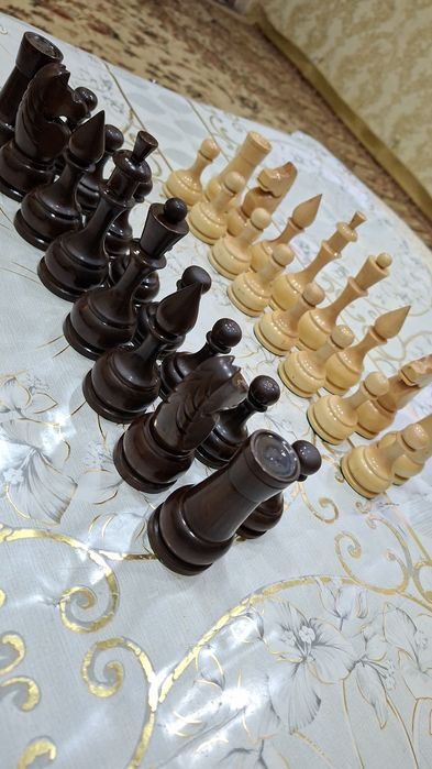 Шахматный фигура из дерево  глянцвый матовый полу матовый