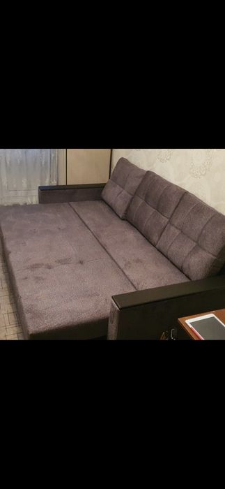 Диван и стенка с двумя шкафами