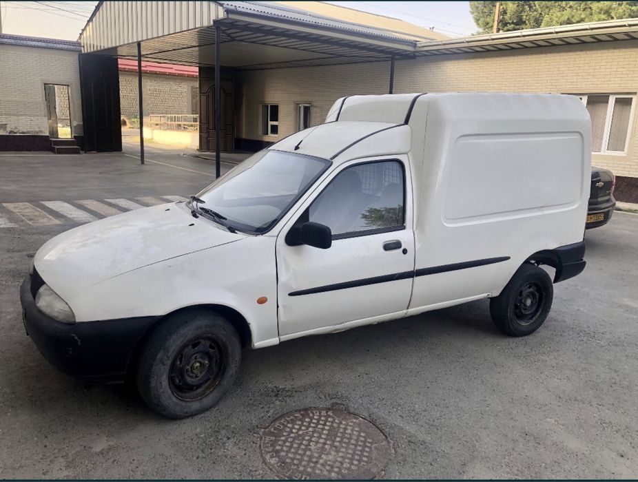 Ford Courier 1996