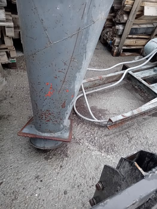 Дробилка фуражомелка продавам