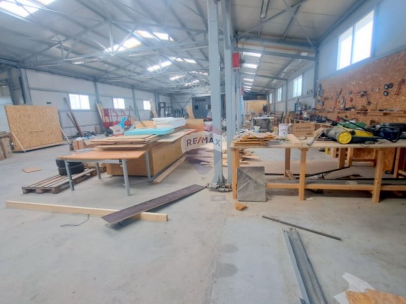 Дава се под наем Склад в с. Каменар, Област Варна - 360 кв.м за 1400 € - Снимка #4