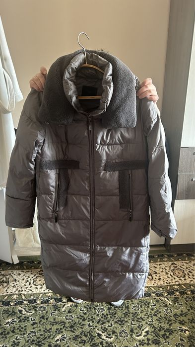 Продам зимний пуховик