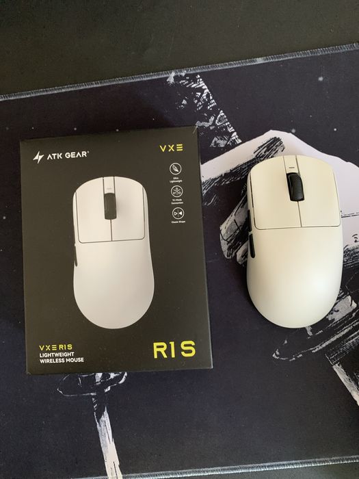 Продам vxe r1 se+