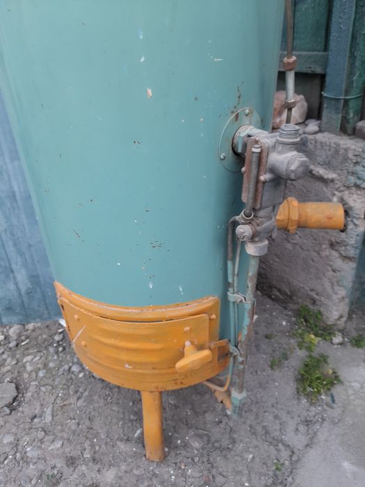 Продаётся котелгазовый АГВ.