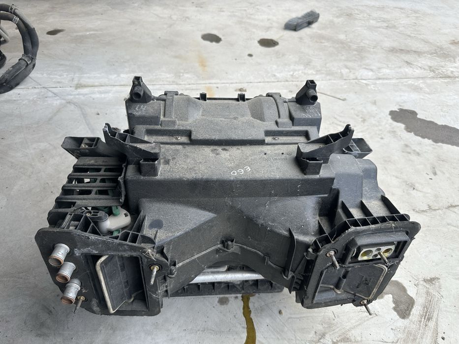 Grup caldura de sub bord / aeroterma + motorase + calorifer caldura BMW e60 / e63 / e64 seria 5 6 europa