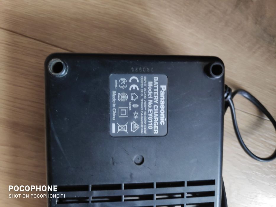 Autofiletanta Panasonic 12 v  3.5Ah