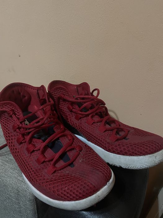 JORDAN REVEAL Gym Red (Roșu Negru) - Mărimea 42