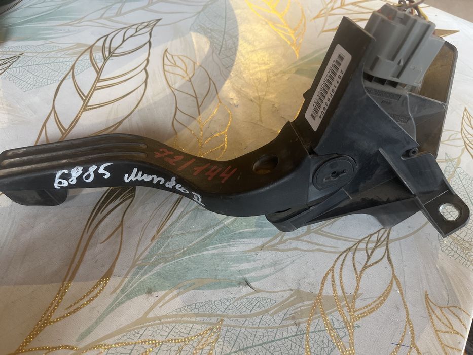 Педаль газа Форд Мондео 3