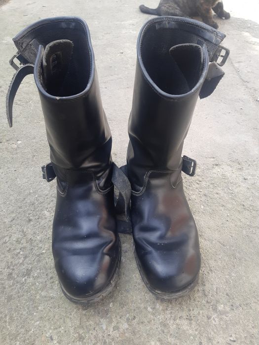 Cizme de piele rezistente