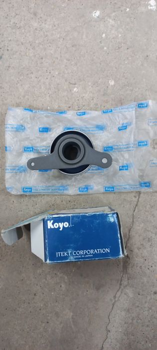 Натяжитель ремня грм. Хонда