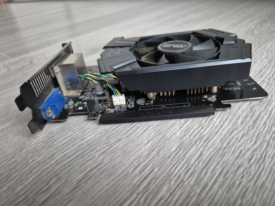 Placa video GTX 750 Ti + procesor i3-4170 CPU