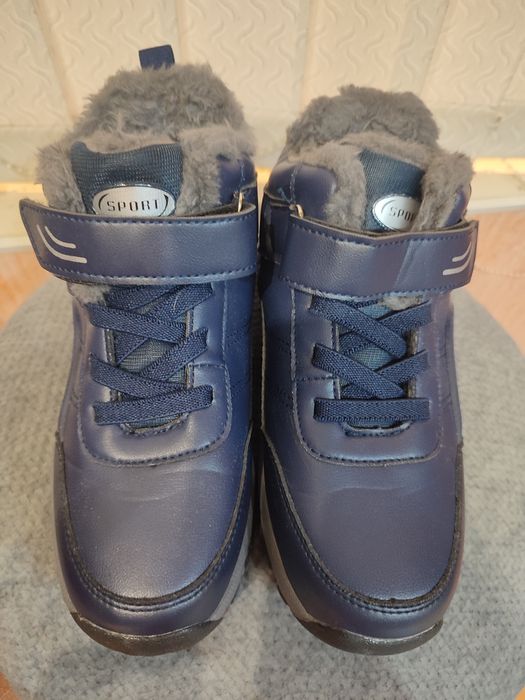 Кроссовки зимние