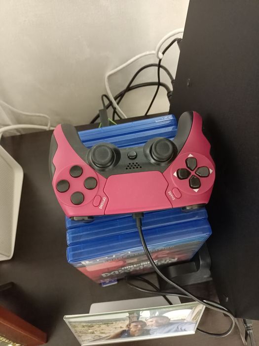 Consolă PS 4 Pro