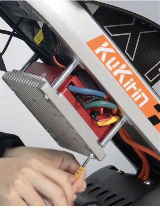 Controller Original KuKirin X1 – Piesă de Schimb OEM pentru Motocicleta Electrică