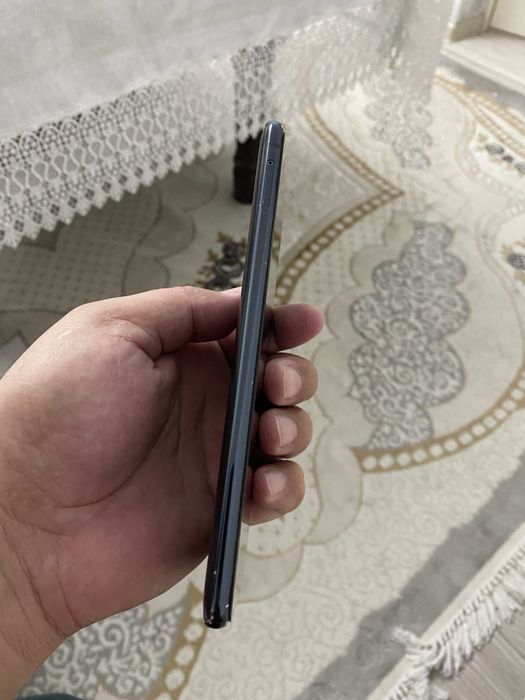 Самсунг С10 лайт.