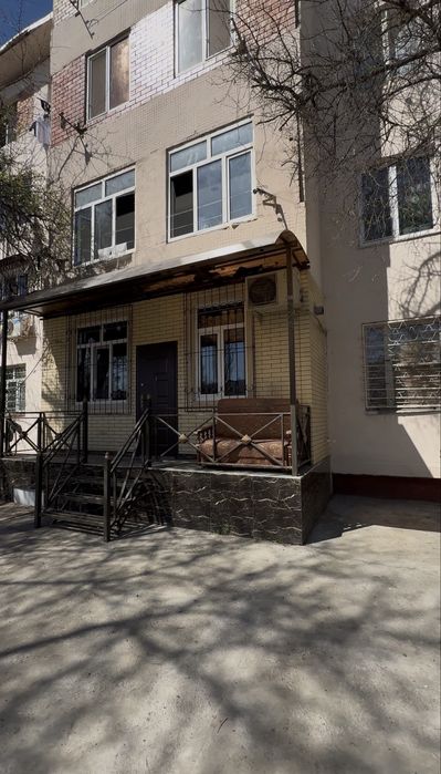 Чилонзор 17/1 да квартира сотилади