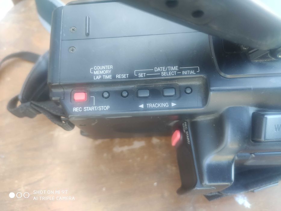 Кинокамера Sharp