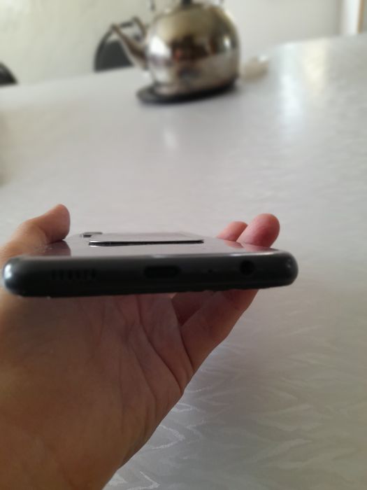 Продам телефон GALAXY 13