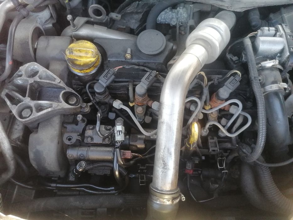 Piese motor megan 1.5 dciinjectoare chiuloasa cutie ambreaj