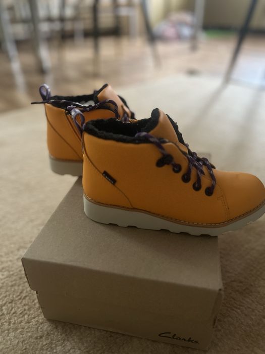 Clarks новые 32 размер