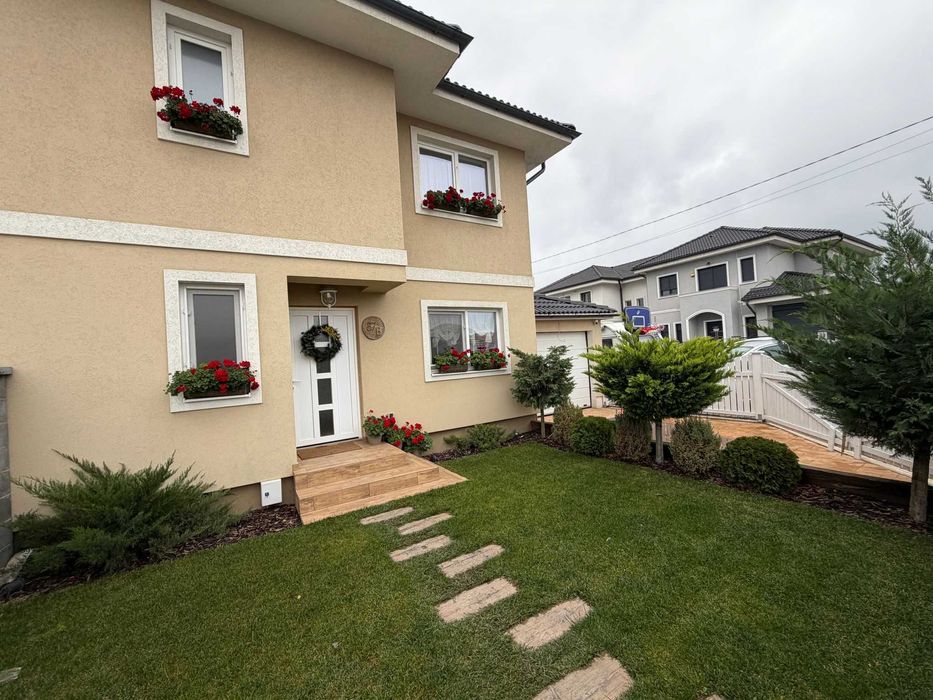 Duplex cu 4 Camere Giroc