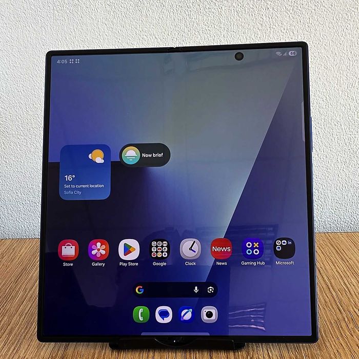 Samsung Galaxy Z Fold7 512GB Blue Shadow – гаранция + подарък калъф