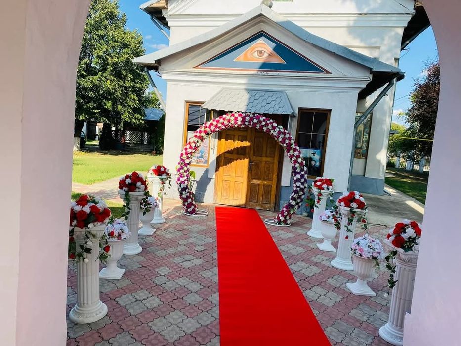 Corturi de inchiriat/ Corturi complet utilate