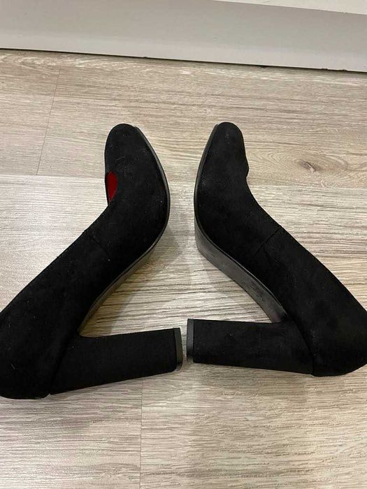 Д обувки Tendenz