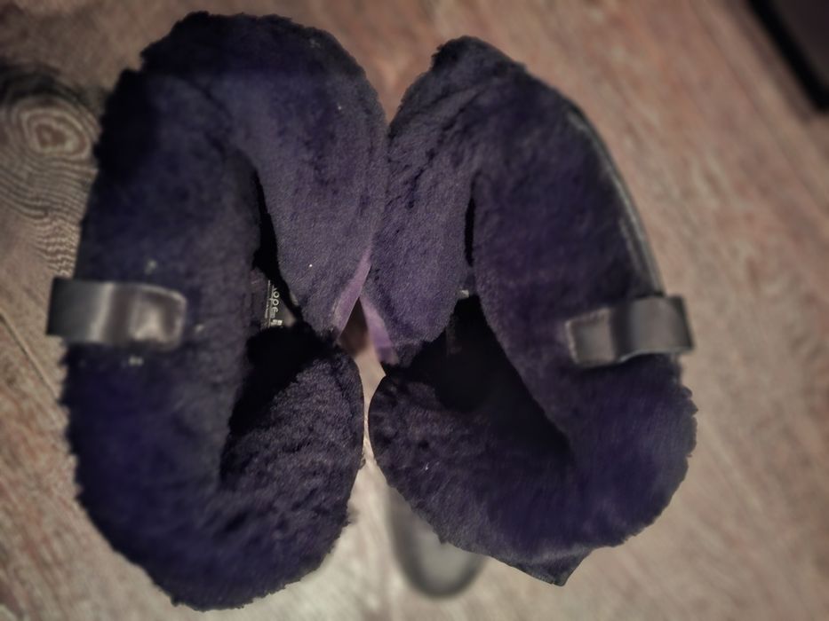 Уги женские продам