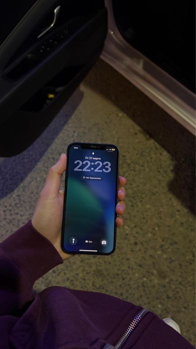 Айфон 12 синиий цвет 64 гиг все работает