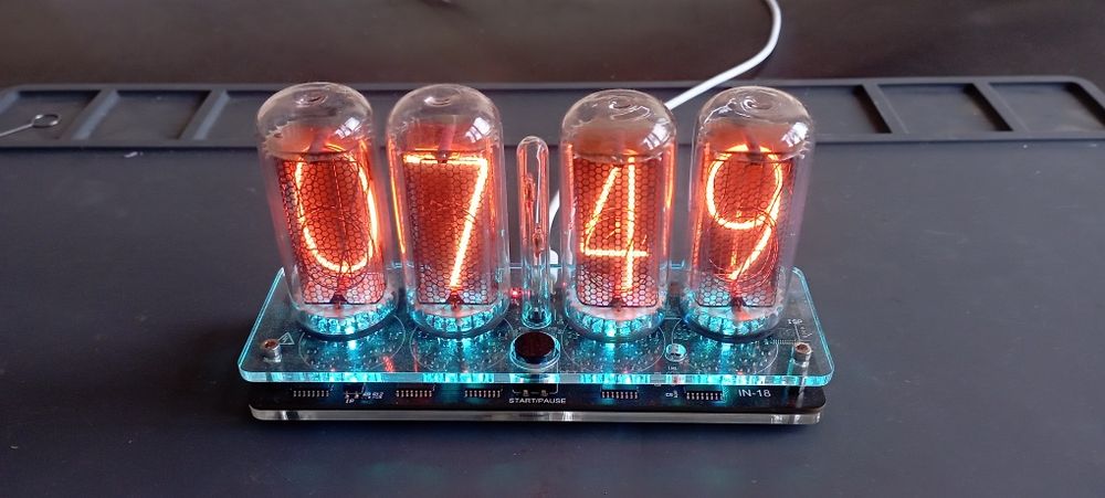 Часы ламповые, ручной работы