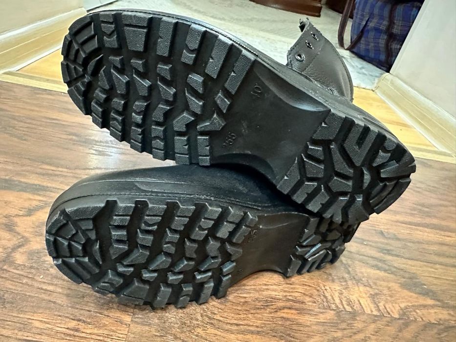 Продам зимние берцы
