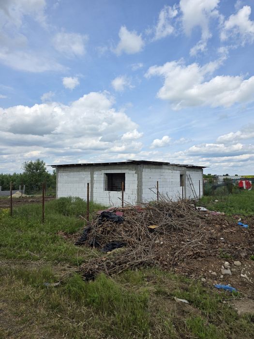 Vand casa com Vidra in "Delta Vidrei"